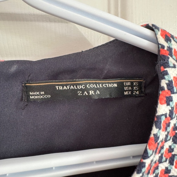 Zara geometric jumpsuit - Picture 4 of 4